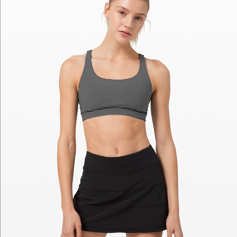 Lululemon NEVER WORN striped sports bra!